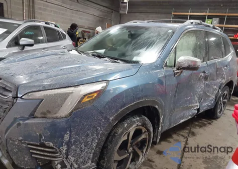 2024 Subaru Forester Touring z USA, uszkodzony, nr VIN JF2SKAMC2RH470611